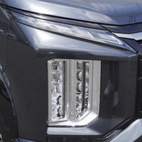 6442　令和8年式　デリカD:5　P　4WD　2200cc　ディーゼル車　登録済未使用　7人乗り　10kmのサムネイル