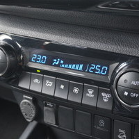 6888　令和5年式　ハイラックス　Z “GR SPORT”　4WD　2400cc　ディーゼル車　5人乗り　3.5万kmのサムネイル