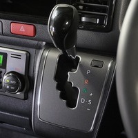 6310 8型ハイエース スーパーGL ダークプライムS  4WD 2,800CC ディーゼル車 4ナンバー 2/5人乗りのサムネイル