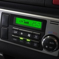 6739 8型ハイエース スーパーGL  4WD 2,800cc ディーゼル車 4ナンバー 2/5人乗りのサムネイル