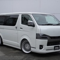 6564 【登録済み未使用車】 令和8年式 トヨタ ハイエース スーパーGL ダークプライムⅡ 2WD 2,800cc（ディーゼル車) 2/5人乗車 6kmのサムネイル