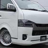 6564 【登録済み未使用車】 令和8年式 トヨタ ハイエース スーパーGL ダークプライムⅡ 2WD 2,800cc（ディーゼル車) 2/5人乗車 6kmのサムネイル