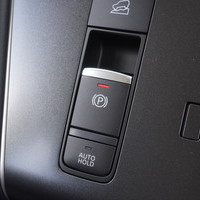 6442　令和8年式　デリカD:5　P　4WD　2200cc　ディーゼル車　登録済未使用　7人乗り　10kmのサムネイル