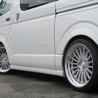 6564 【登録済み未使用車】 令和8年式 トヨタ ハイエース スーパーGL ダークプライムⅡ 2WD 2,800cc（ディーゼル車) 2/5人乗車 6kmのサムネイル