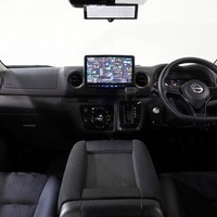6007 令和8年式 登録済未使用車 日産 キャラバン GRANDプレミアム GX  2WD 2,400cc(ディーゼル車) 2/5人乗車 50kmのサムネイル