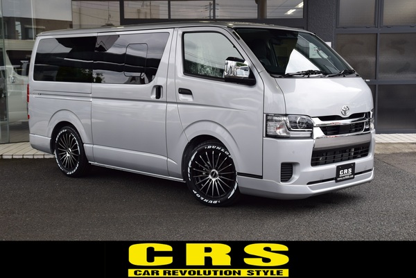 6817　9型ハイエースバン DX GLパッケージ 2,800cc(ディーゼル車) 3/6人乗車のサムネイル