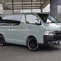 6706　9型ハイエースバン S-GL ガソリン車 2WD 2,000cc 2/5人乗りのサムネイル