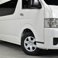 6094 8型ハイエース コミューターGL  2WD 2,800cc ディーゼル車　2ナンバー  14人乗り 20kmのサムネイル