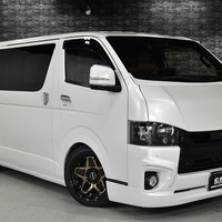 6905 令和4年式 ハイエース スーパーGL ダークプライムⅡ  2WD 2,800cc (ディーゼル車)  2/5人乗車 4.0万km 車検:令和9年4月6日のサムネイル