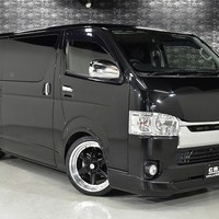 6988 平成26年式 ハイエース スーパーGL   2WD 3,000c (ディーゼル車)  2/5人乗車 9.9万km　のサムネイル