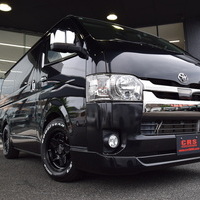 6870　平成30年式 ハイエースバン DARK PRIME 2WD 2,000cc(ガソリン車) 2/5人乗車 8.3万kmのサムネイル