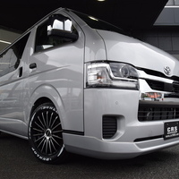 6817　9型ハイエースバン DX GLパッケージ 2,800cc(ディーゼル車) 3/6人乗車のサムネイル