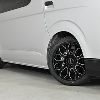 6873 令和8年式 ハイエース DX（4ドア）  2WD 2,000cc (ガソリン車)  3/6人乗車 150km 車検:令和10年5月13日　のサムネイル