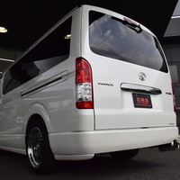 6907　令和2年式 ハイエースバン DARK PRIME 2WD 2,000cc(ガソリン車) 2/5人乗車 10.2万kmのサムネイル