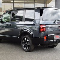6451　登録済未使用車 令和8年式 新型デリカD:5 P 4WD 2,300cc(ディーゼル車) 7人乗車 サイドステップレスのサムネイル