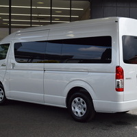6638　9型ハイエースワゴン グランドキャビン 2,700cc ガソリン車 10人乗車のサムネイル