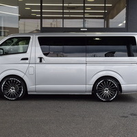 6817　9型ハイエースバン DX GLパッケージ 2,800cc(ディーゼル車) 3/6人乗車のサムネイル
