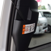 6817　9型ハイエースバン DX GLパッケージ 2,800cc(ディーゼル車) 3/6人乗車のサムネイル