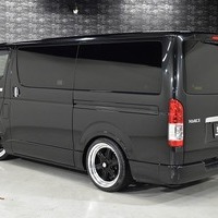 6988 平成26年式 ハイエース スーパーGL   2WD 3,000c (ディーゼル車)  2/5人乗車 9.9万km　のサムネイル