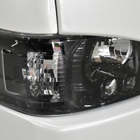 6905 令和4年式 ハイエース スーパーGL ダークプライムⅡ  2WD 2,800cc (ディーゼル車)  2/5人乗車 4.0万km 車検:令和9年4月6日のサムネイル