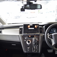 6451　登録済未使用車 令和8年式 新型デリカD:5 P 4WD 2,300cc(ディーゼル車) 7人乗車 サイドステップレスのサムネイル
