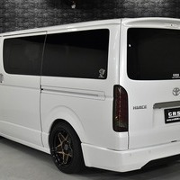 6905 令和4年式 ハイエース スーパーGL ダークプライムⅡ  2WD 2,800cc (ディーゼル車)  2/5人乗車 4.0万km 車検:令和9年4月6日のサムネイル