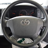 6872　平成26年式 ハイエースバンDX-GLパッケージ 2WD 2,000cc(ガソリン車) 3/6人乗車 13.6万kmのサムネイル