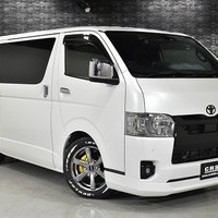 6910 令和6年式 ハイエース スーパーGL ダークプライムⅡ  2WD 2,800cc (ディーゼル車)  2/5人乗車 5.2万km　のサムネイル