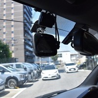 7062.平成27年式 ハイエース スーパーGL 3ナンバー 10人乗り 2WD 2,000cc ガソリン車 走行5.2万キロ 検査2年付きのサムネイル