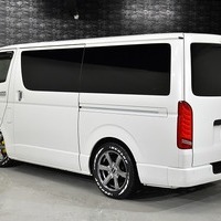 6910 令和6年式 ハイエース スーパーGL ダークプライムⅡ  2WD 2,800cc (ディーゼル車)  2/5人乗車 5.2万km　のサムネイル