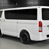 6310 8型ハイエース スーパーGL ダークプライムS  4WD 2,800CC ディーゼル車 4ナンバー 2/5人乗りのサムネイル