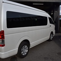 6639.令和8年式 9型 ハイエースワゴン グランドキャビン 3ナンバー 10人乗り 2WD 2,700㏄ ガソリン車 走行6キロ 新車未登録のサムネイル