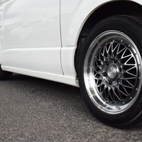 6907　令和2年式 ハイエースバン DARK PRIME 2WD 2,000cc(ガソリン車) 2/5人乗車 10.2万kmのサムネイル