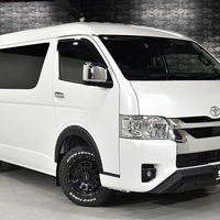 6895 令和5年式 ハイエース ワゴンGL  4WD 2,700cc (ガソリン車)  10人乗車 ベッドキットⅣ架装  1.6万km 車検:令和8年11月20日　のサムネイル