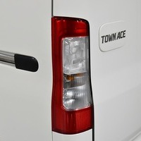 6418 タウンエースバン GL   2WD 1,500cc (ガソリン車)  2/5人乗車のサムネイル