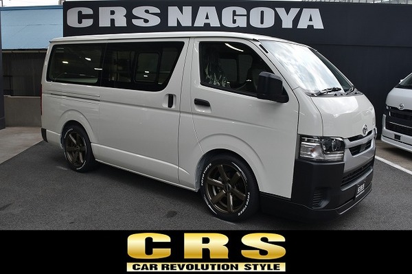 6806.令和8年式 9型 ハイエースバン DX 2WD 2,00cc ガソリン車 走行6キロ 新車未登録のサムネイル