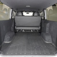 6900 令和5年式 ハイエース スーパーGL ダークプライムⅡ  2WD 2,000cc (ガソリン車)  2/5人乗車 3.7万kmのサムネイル