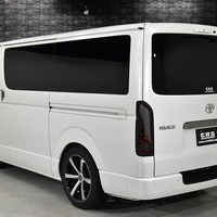 6901 令和6年式 ハイエース スーパーGL ダークプライムⅡ  2WD 2,800cc (ディーゼル車)  2/5人乗車 5.6万km　のサムネイル