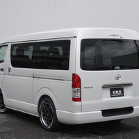 6699　オリジナルPKG　ハイエース　ワイド　スーパーGL　ダークプライムⅡ　2WD　2800cc　ディーゼル車　5人乗りのサムネイル