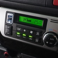 7089 平成29年式 ハイエース ワゴンGL  2WD 2,700cc (ガソリン車)  10人乗車 ベッドキットⅤ架装  12.8万km 車検:令和10年4月27日のサムネイル