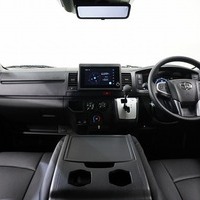 6807 9型ハイエース DX  2WD 2,800CC ディーゼル車 4ナンバー 3/6人乗りのサムネイル