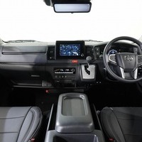 6985 9型ハイエース スーパーGL  2WD 2,800CC ディーゼル車 4ナンバー 2/5人乗りのサムネイル