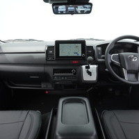 6919　オリジナルPKG　ハイエース　スーパーGL　2WD　2800cc　ディーゼル車　5人乗りのサムネイル