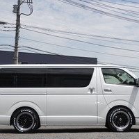 6919　オリジナルPKG　ハイエース　スーパーGL　2WD　2800cc　ディーゼル車　5人乗りのサムネイル