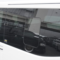 7035　令和5年式　キャラバン　GRANDプレミアムGX　2400cc　ディーゼル車　5人乗りのサムネイル