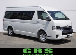 6640【新型】ハイエース グランドキャビン 2WD 2,700cc (ガソリン) 10人乗車 11km