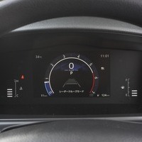 6640【新型】ハイエース グランドキャビン 2WD 2,700cc (ガソリン) 10人乗車 11kmのサムネイル