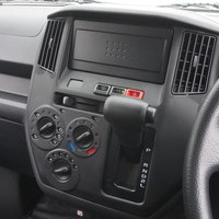 6143　WorCar　タウンエースバン　GL　寒冷地仕様　2WD　1500cc　ガソリン車 　5人乗りのサムネイル
