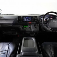 7060 令和5年式 レジアスエース スーパーGL ダークプライムⅡ  2WD 2,000cc (ガソリン車)  2/5人乗車 12.4万kmのサムネイル