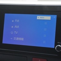 6640【新型】ハイエース グランドキャビン 2WD 2,700cc (ガソリン) 10人乗車 11kmのサムネイル